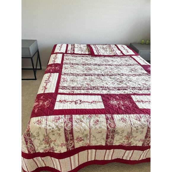 Vintage ARMOIRE KING HANDCRAFTED QUILT SOLID CREAM ST. REMY RIBBONS - Picture 2 of 14